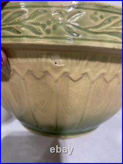 Antique American Cream & Green Hull Gothic Bowl Yellow Ware Set