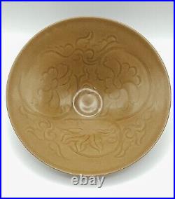 Antique Chinese Yaozhou Ware Incised Celadon Bowl Northern Song Style