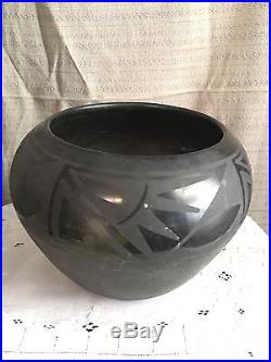 Antique VTG Santa Clara Black American Indian Pottery LG Vase Bowl signed Marie
