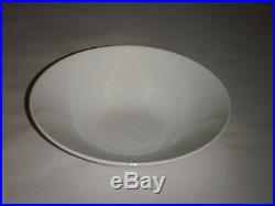 Excellent Rare Vintage Lagardo Tackett Schmid 1958 Pure White Ceramic 8 Bowl