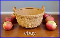 George Davis Ceramic Nantucket Lightship Apple Basket 1985 Pottery