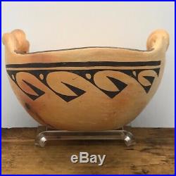Hopi or Islate Bowl 2 handled, Dia 6 x H4.25 vintage Native American pottery