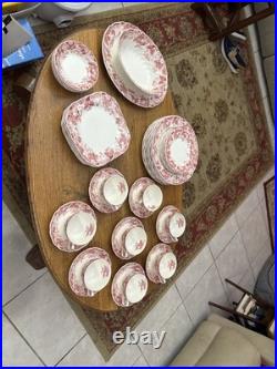 Johnson Brothers Strawberry Fair Set