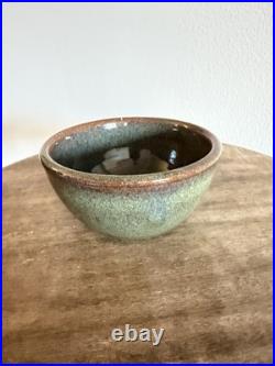 Jugtown Green Glossy Bowl 2.25 x 4.75 North Carolina Seagrove Pottery