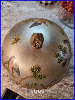 LARGE VINTAGE / ANTIQUE COVERED BOWL/Gorgeous, Near Perfect Cond