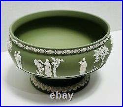 Large Wedgwood Jasperware Sage Neoclassical Centerpiece Pedestal Bowl 8 Dia