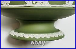 Large Wedgwood Jasperware Sage Neoclassical Centerpiece Pedestal Bowl 8 Dia