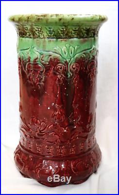 Majolica Vintage Pottery Bowl with Stand in Red & Green