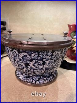 Mid Century Sponge Ware Cobalt Blue Geranium Pattern Buffalo Pottery Dual Side