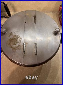 Mid Century Sponge Ware Cobalt Blue Geranium Pattern Buffalo Pottery Dual Side