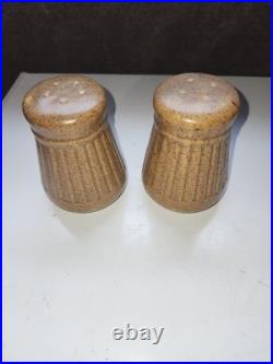 Monmouth Stoneware Co. USA Mojave Brown Glaze. Beehive Design. Ovenproof. 16pcs