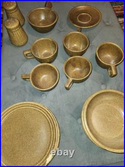 Monmouth Stoneware Co. USA Mojave Brown Glaze. Beehive Design. Ovenproof. 16pcs