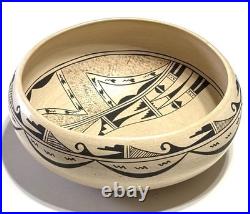 NICE! Hopi MAE MUTZ Signed Vintage Polychrome Pottery Bowl Pot Native American