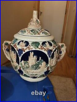 RARE 1950s FABRIKMARKE CASTLE PUNCH BOWL/TUREEN 12 STEIN CUPS
