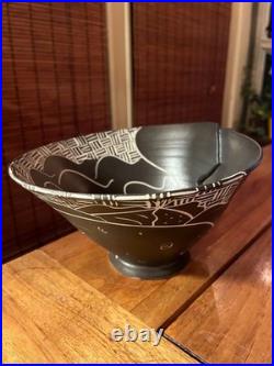 RARE! One-Of-A-Kind Sgraffito Ceramic Signed bowl by Mia Tyson-MINT CONDITION