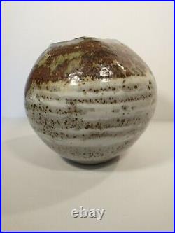 Renzo Faggioli Glazed Studio Pottery Sphere vase (Signed, ca. 1979)