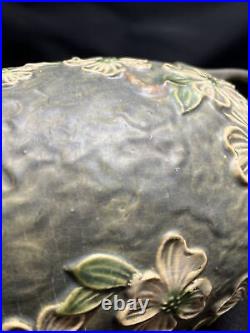 Roseville Pottery Dogwood I / Dogwood Textured Vase Approx 12h X 8w Rv Mark