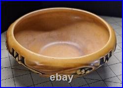 Roseville Vintage Pottery Laurel Bowl, Shape 251-5, Yellow Ware