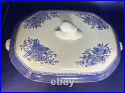 Spode Blue Fitzhugh Covered Vegetable Bowl