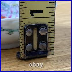 Unique Vintage/Antique Chinese famille rose 3 1/8 Dia. X 1 Tall Bowl