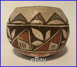 Unsigned Likely Zuni Hand Coiled Vintage Small Bowl Pot 3 1/2x4