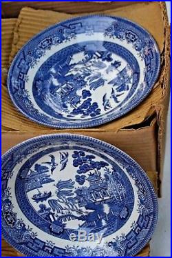 VTG Churchill England BLUE WILLOW Dinner Plate x13 Bowl x18 Cups x5 LOT 26 EUC
