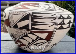 VTG Joy Navasie (Frogwoman) Hopi Wide Bowl, White Polychrome cir. 1970 5 x 7.5
