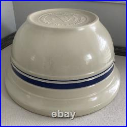 VTG Pair Roseville Ohio Nesting Mixing Bowls Friendship Blue Stripe 6 & 2 Qt