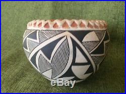 Vintage Acoma New Mexico Native American Indian Pottery Bowl Emma Or Lucy Lewis