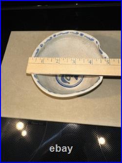 Vintage/Antique Chinese Crackle Glazed Bowl With Spout 5 Diameter 2-1/2 Tall