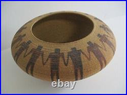 Vintage Art Pottery Ceramic Bowl Pot Large Tribal Pictorial Circle Of Beings Mod