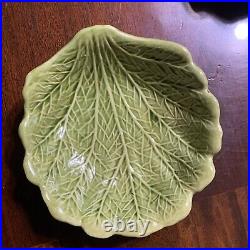 Vintage CAILF. USA Pottery Cabbage 13 In Bowl With 4-6 In Matching Bowls