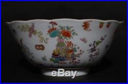 Vintage Chinese Hand Painted Pottery Porcelain Flowe Bowl Mark Qianlong FA555