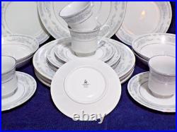 Vintage Crown Ming China Dinnerware Service for 4 Rose Point 20 Piece Set