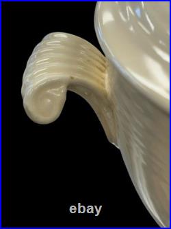 Vintage Fiesta Covered Onion Soup Ivory Flat Bottom Fiestaware Wear