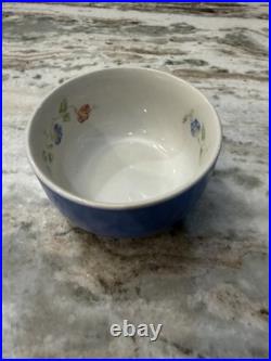 Vintage Hall's Superior Kitchenware Nesting Mixing Bowl Set Blue Floral 4 Pc Vintage Hall's Superior Kitchenware Nesting Mixing Bowl Set Blue Floral 4 Pc