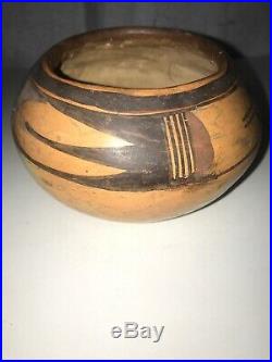 Vintage Hopi Pueblo Indian Pottery Food Bowl Pot