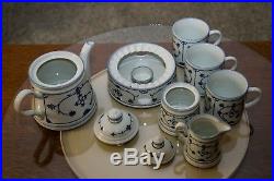 Vintage KAHLA Blau Saks Teapot withWarmer Creamer & Sugar Bowl 3 Mugs Comodo Blue