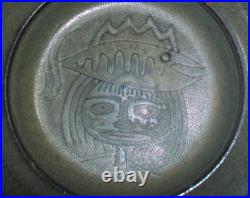 Vintage MCM Edwin Mary Scheier Sgraffito Art Pottery Fish Head Hat Face Dish
