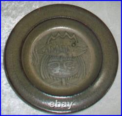 Vintage MCM Edwin Mary Scheier Sgraffito Art Pottery Fish Head Hat Face Dish