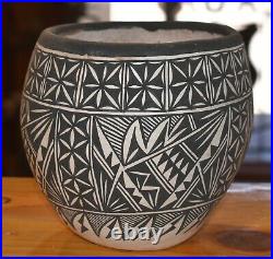 Vintage M. Tsethlikai Hand Coiled Bowl /free Shipping