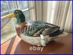 Vintage Mottahedeh Design Duck Tureen with ladle Italy