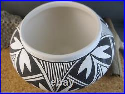 Vintage Native American Indian Art Pottery Bowl Black White Acoma Pauline Abeita