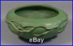 Vintage Peters & Reed Ohio Pottery Bowl Vines Pereco Matte Green Arts & Crafts