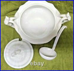 Vintage Petrus Regout Maastricht Wellington White Porcelain Soup Tureen