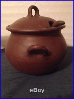 Vintage Pomaireware Clay Pottery Bowl With Lid Spoon Pig Bean Pot Chile (ddbc2)