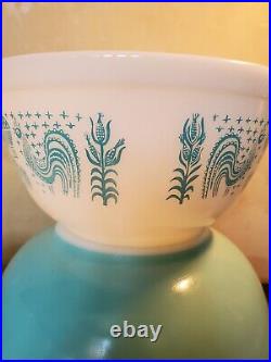 Vintage Pyrex Amish ButterPrint Robin's Egg Blue Nesting Mixing Bowls Set Of 3