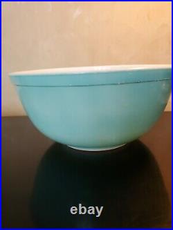 Vintage Pyrex Amish ButterPrint Robin's Egg Blue Nesting Mixing Bowls Set Of 3