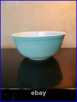 Vintage Pyrex Amish ButterPrint Robin's Egg Blue Nesting Mixing Bowls Set Of 3