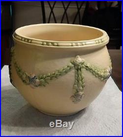 Vintage Roseville Art Pottery pattern La Rose Planter 6 tall Bowl withRv mark